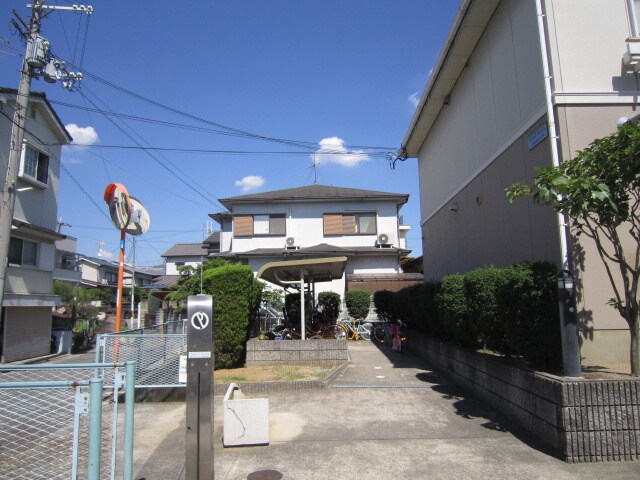 物件外観写真3　(駐輪場)