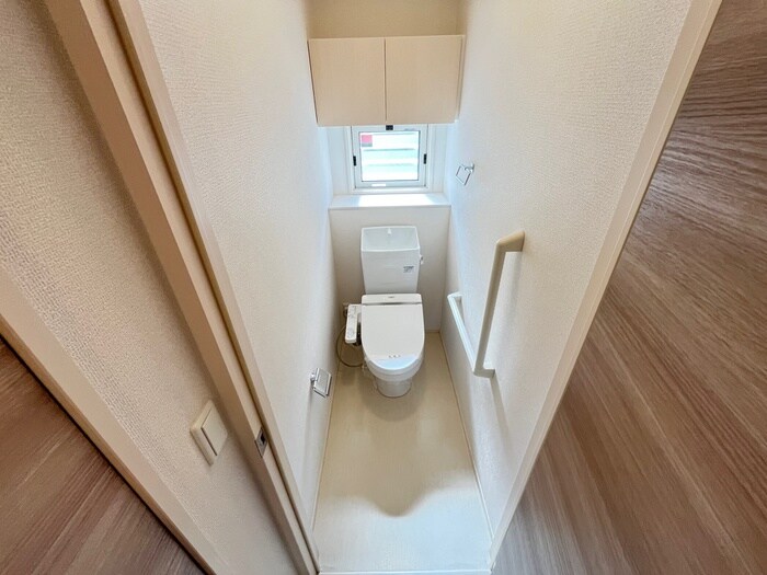 物件内観写真14　(トイレ)