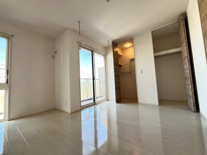 物件内観写真15　(居室)