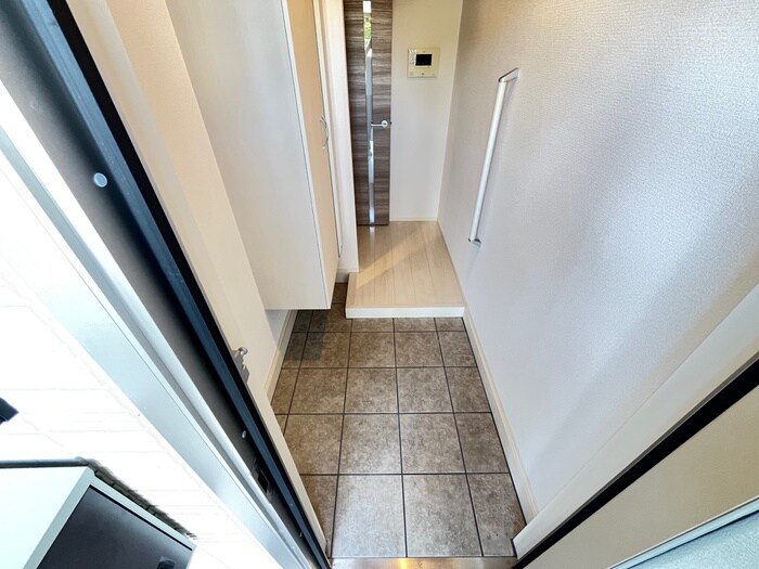 物件内観写真20　(玄関)