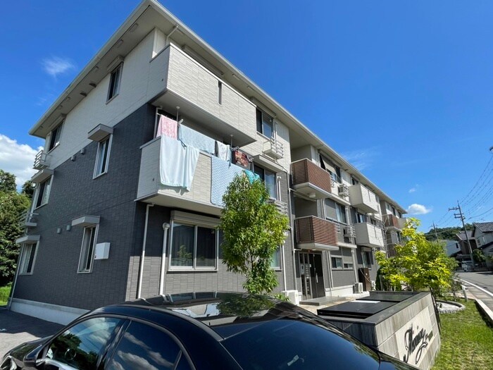 物件外観写真2　(外観写真)