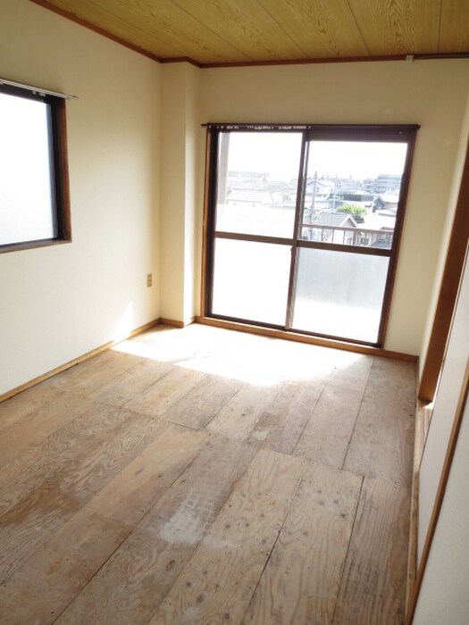 物件内観写真10　(居室)