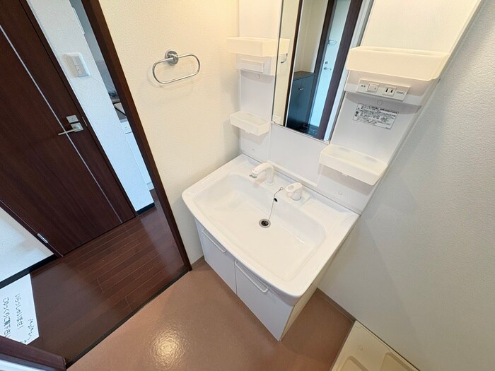 物件内観写真10　(洗面)