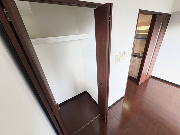 物件内観写真16　(収納)