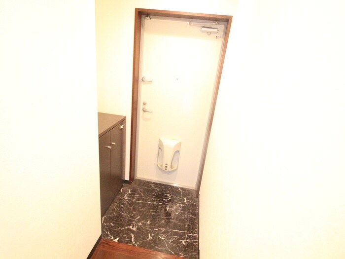 物件内観写真22　(玄関)