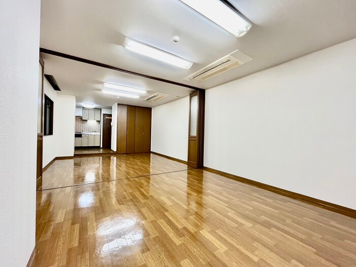 物件内観写真6　(居室)