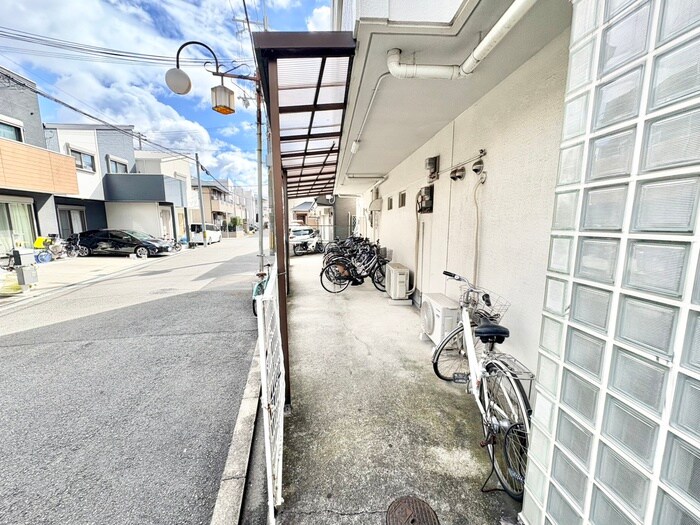 物件外観写真6　(駐輪場)