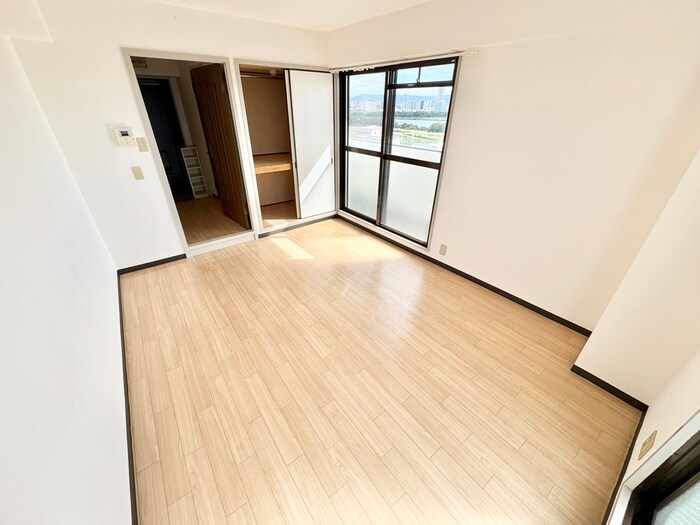 物件内観写真14　(居室)