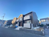 ヴィステリアスクエアBの外観写真