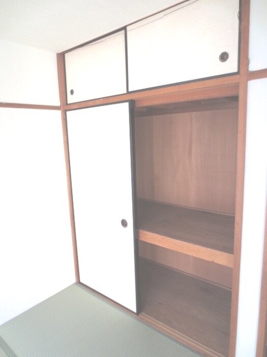 物件内観写真12　(収納)