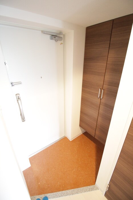物件内観写真22　(玄関)