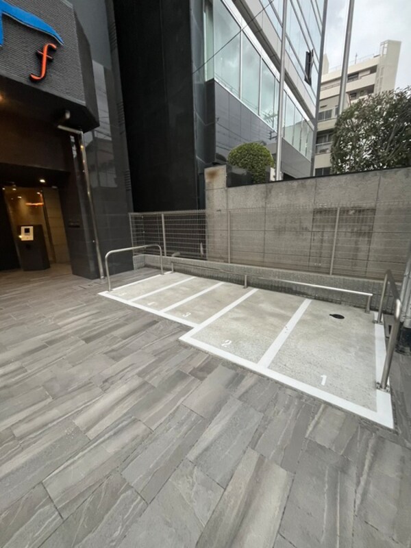 バイク置き場