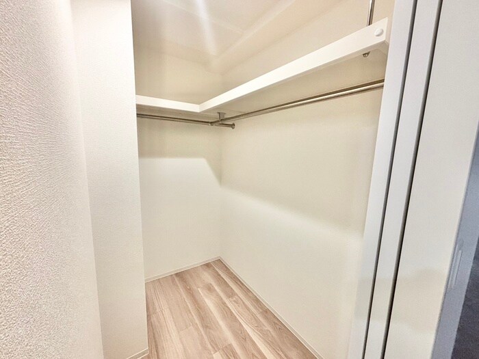 物件内観写真12　(収納)