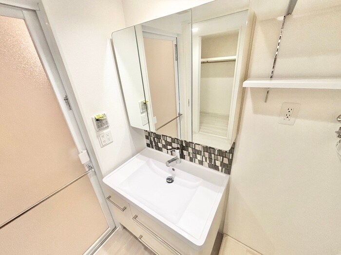 物件内観写真16　(洗面)