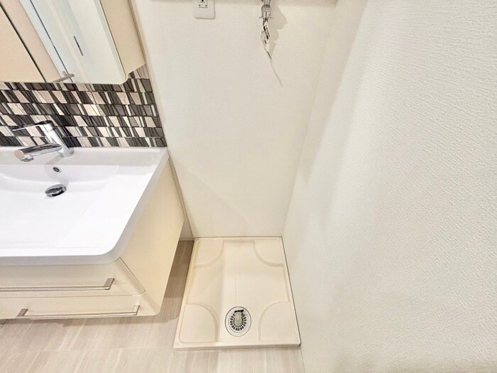 物件内観写真17　(洗濯機置場)