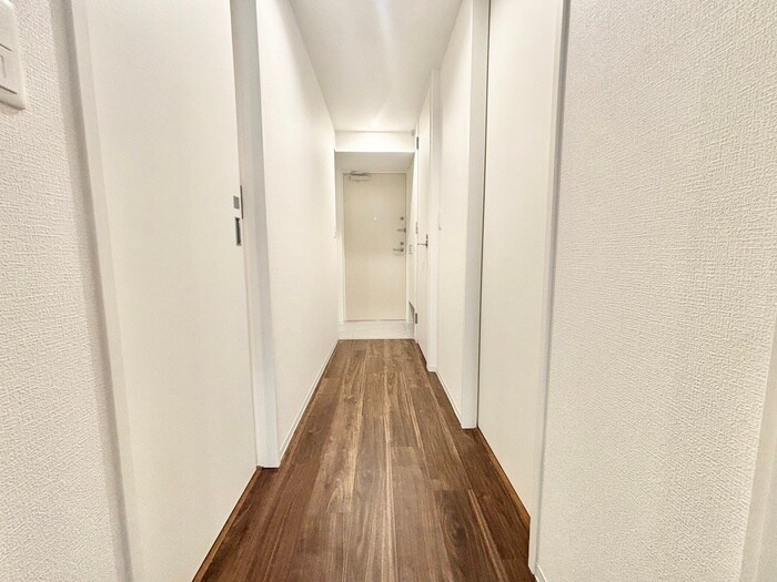 物件内観写真17　(廊下)