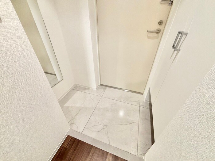 物件内観写真19　(玄関)