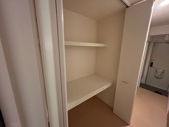 物件内観写真13　(廊下)