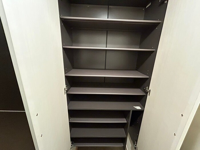 物件内観写真16　(靴箱)