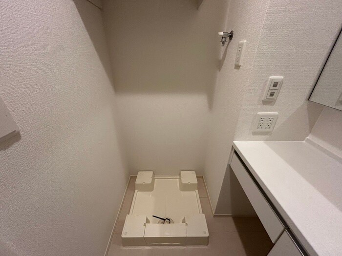 物件内観写真19　(洗濯機置場)