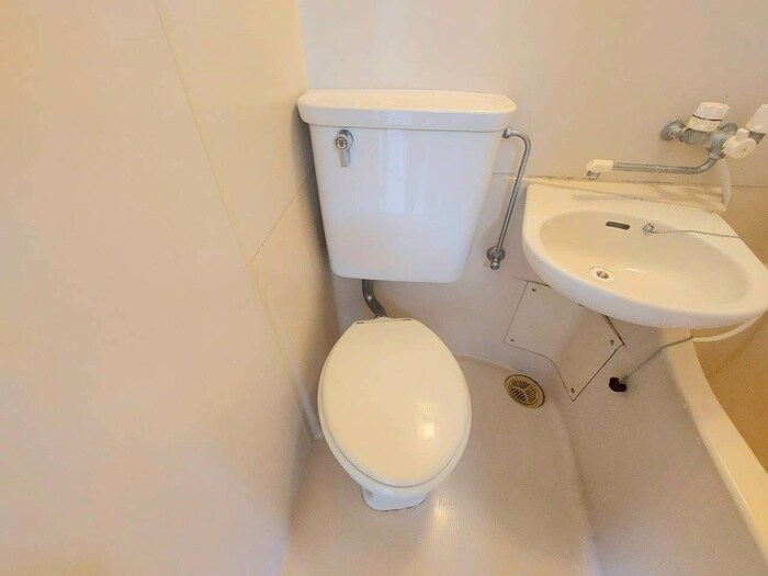 物件内観写真11　(トイレ)