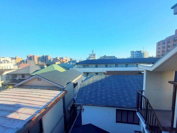 物件内観写真17　(室内からの展望)