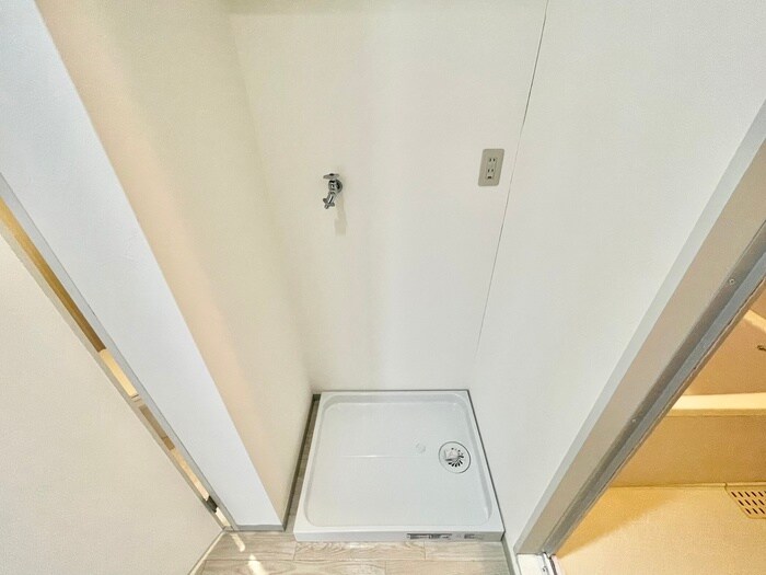 物件内観写真12　(洗濯機置場)