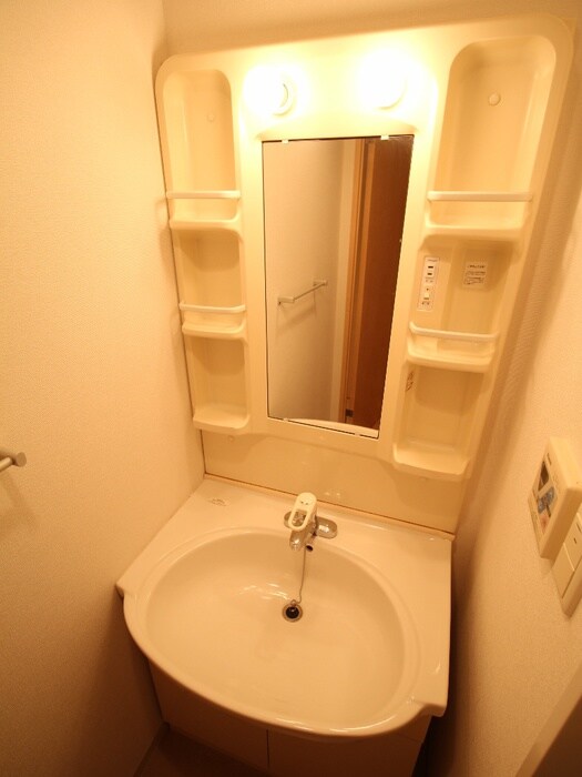 物件内観写真9　(洗面)