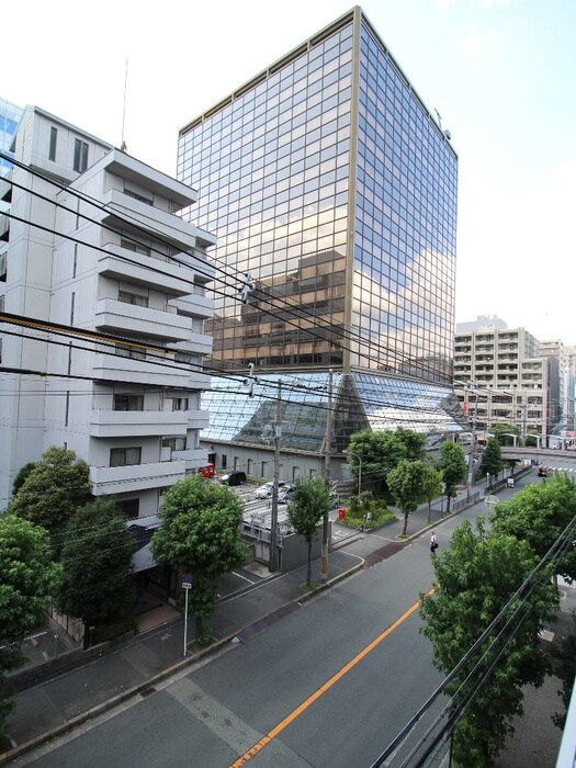 物件内観写真14　(室内からの展望)