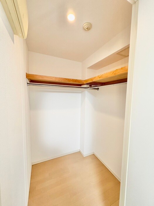 物件内観写真12　(収納)