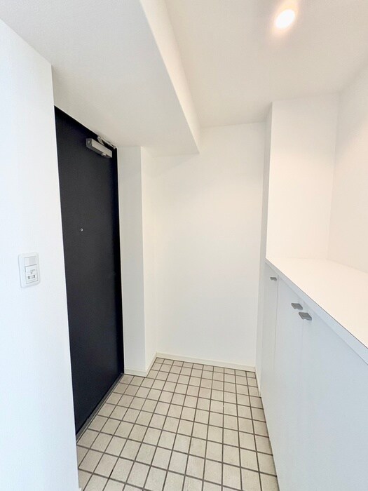 物件内観写真13　(玄関)