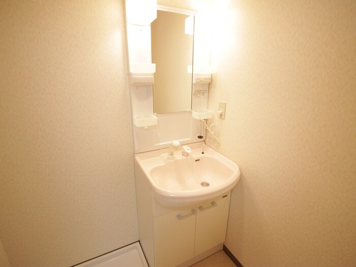 物件内観写真11　(洗面)