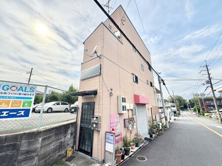 シャンロ－ズ東香里２外観写真