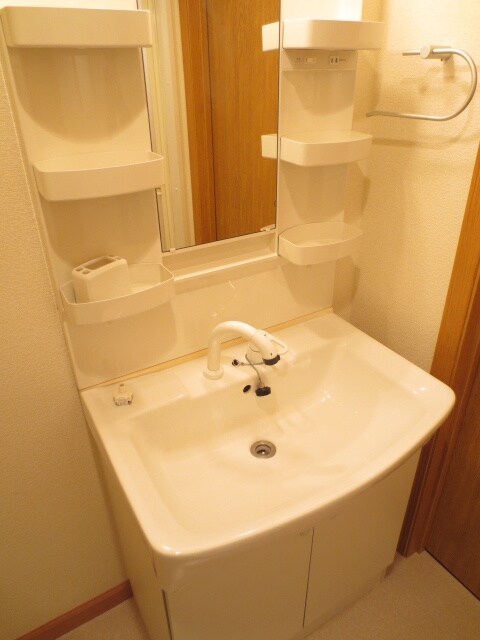 物件内観写真9　(洗面)