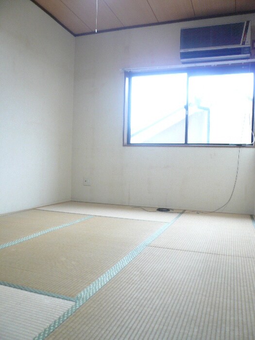 物件内観写真9　(居室)