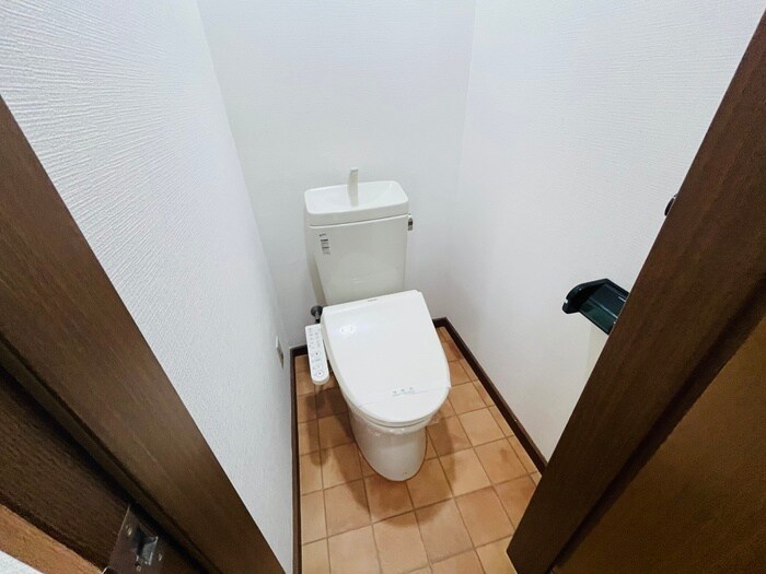 物件内観写真12　(トイレ)