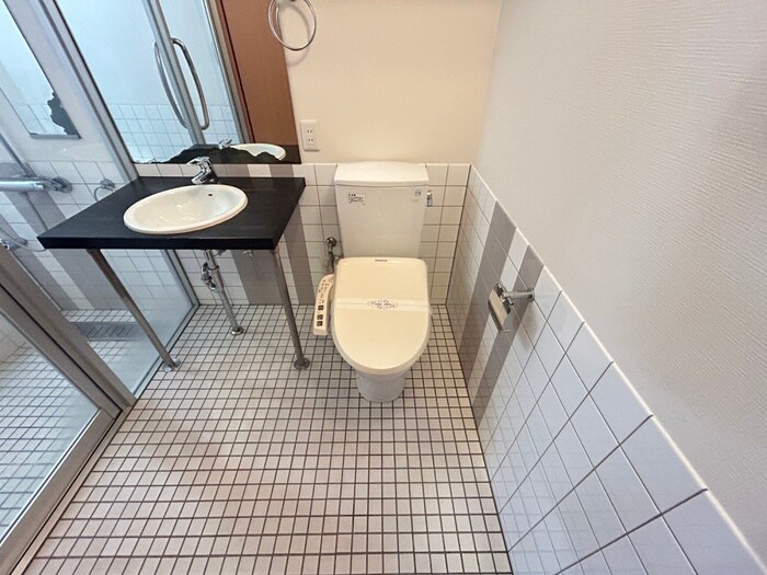 物件内観写真11　(トイレ)