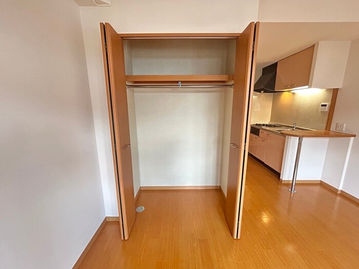 物件内観写真15　(収納)