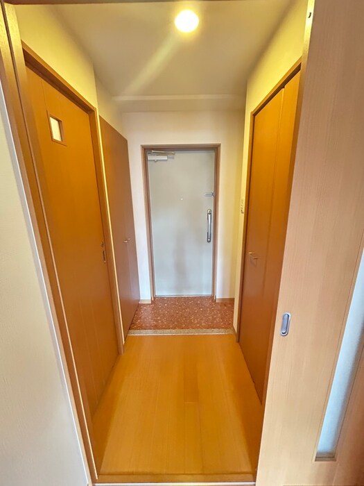 物件内観写真17　(廊下)