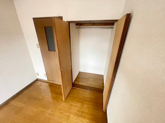 物件内観写真10　(収納)