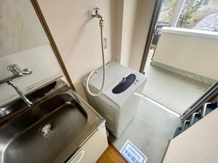 物件内観写真15　(洗濯機置場)