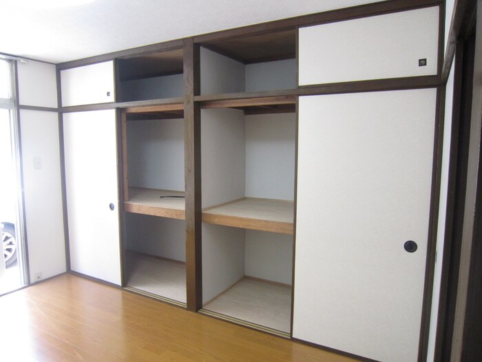 物件内観写真15　(収納)