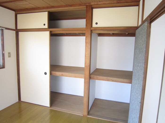 物件内観写真16　(収納)