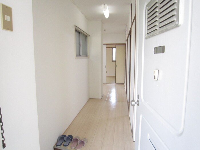 物件内観写真21　(廊下)