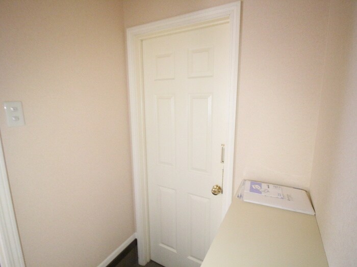 物件内観写真14　(玄関)