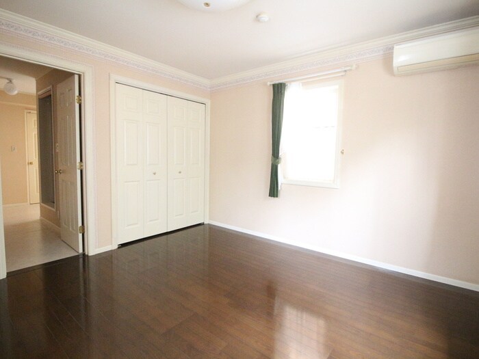 物件内観写真18　(居室)