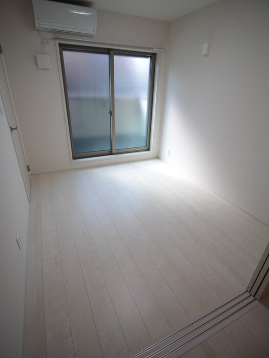 物件内観写真11　(居室)