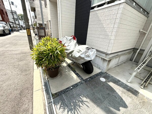バイク置き場