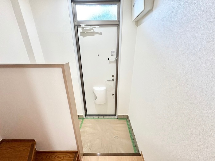 物件内観写真14　(玄関)