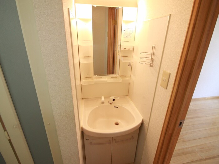 物件内観写真12　(洗面)